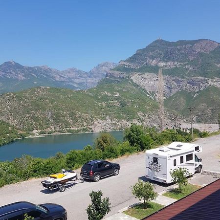 Lugina E Komanit Экстерьер фото