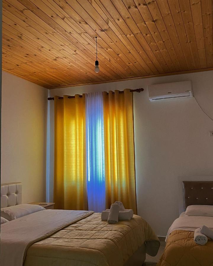 Lugina E Komanit Экстерьер фото